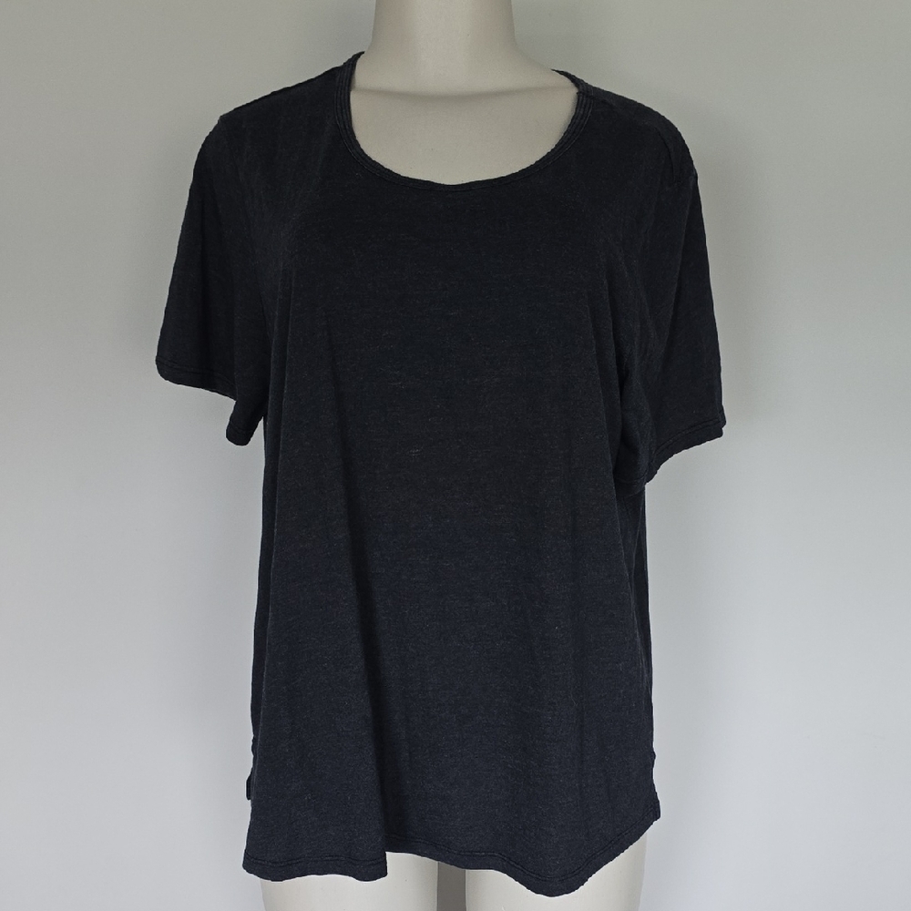 LOGO Lori Goldstein charcoal gray short sleeve top-L